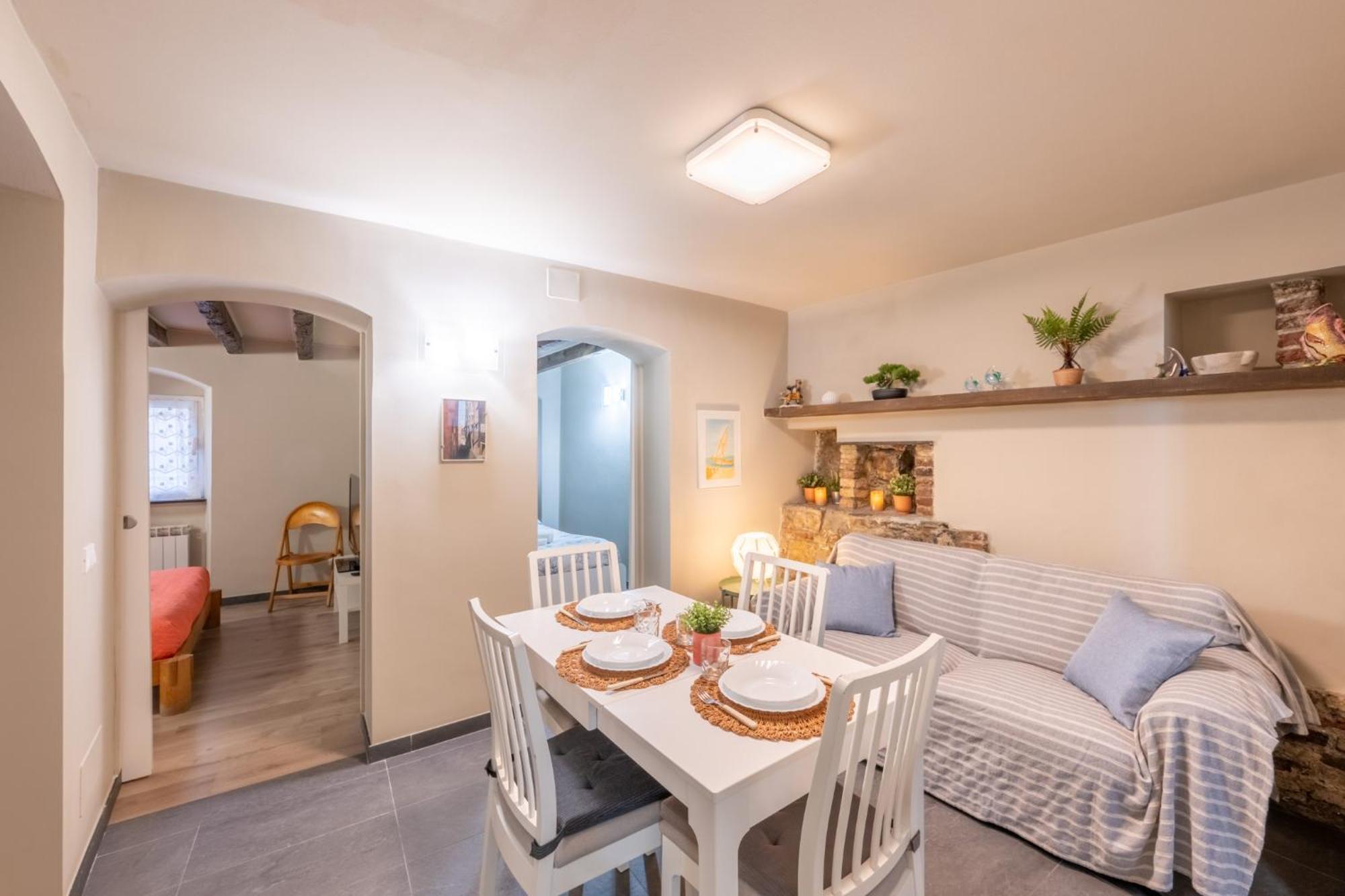 Pippi'S Aquarium Home With A/C Genoa Bagian luar foto