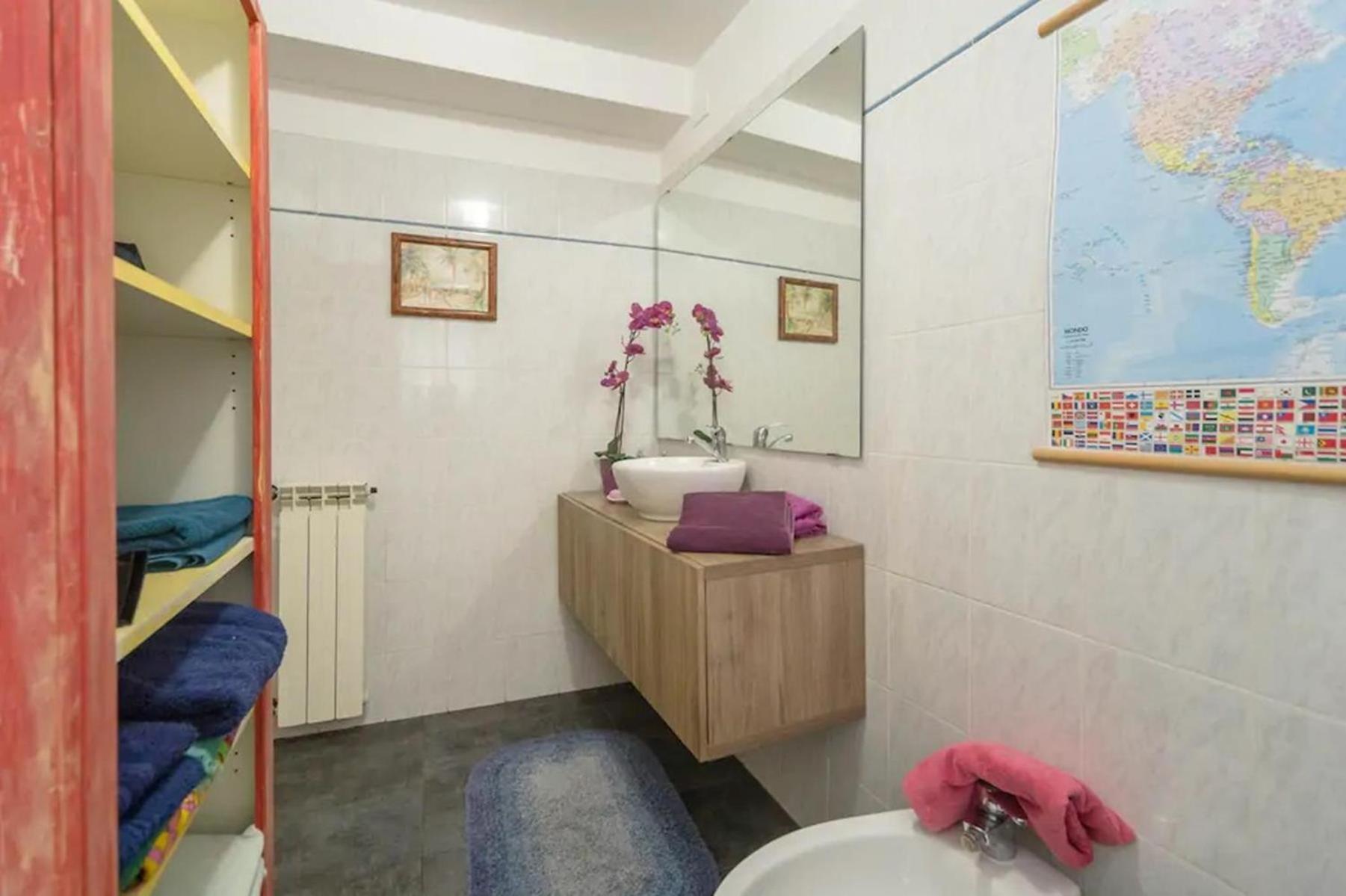 Pippi'S Aquarium Home With A/C Genoa Ruang foto